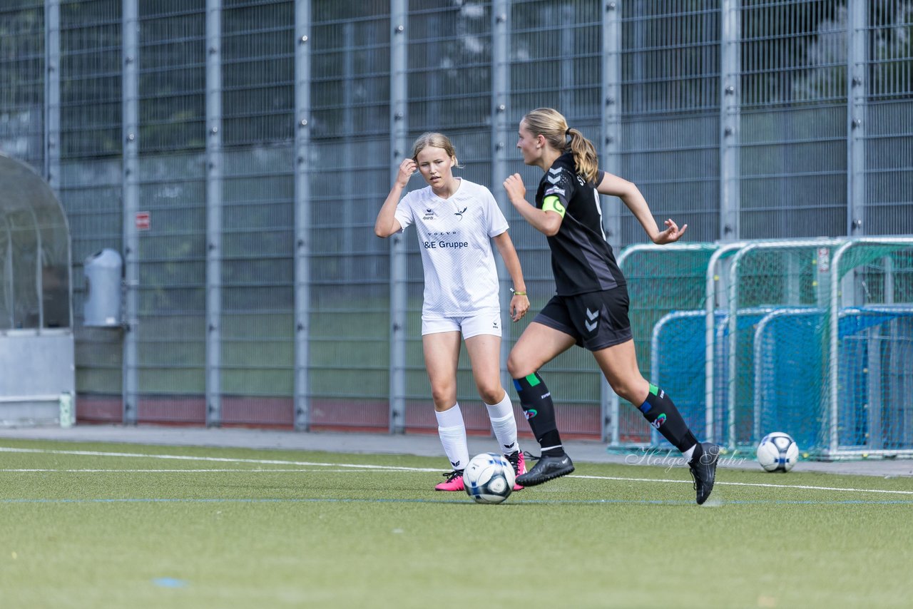 Bild 210 - wBJ Alstertal-Langenhorn - SV Henstedt-Ulzburg : Ergebnis: 4:1